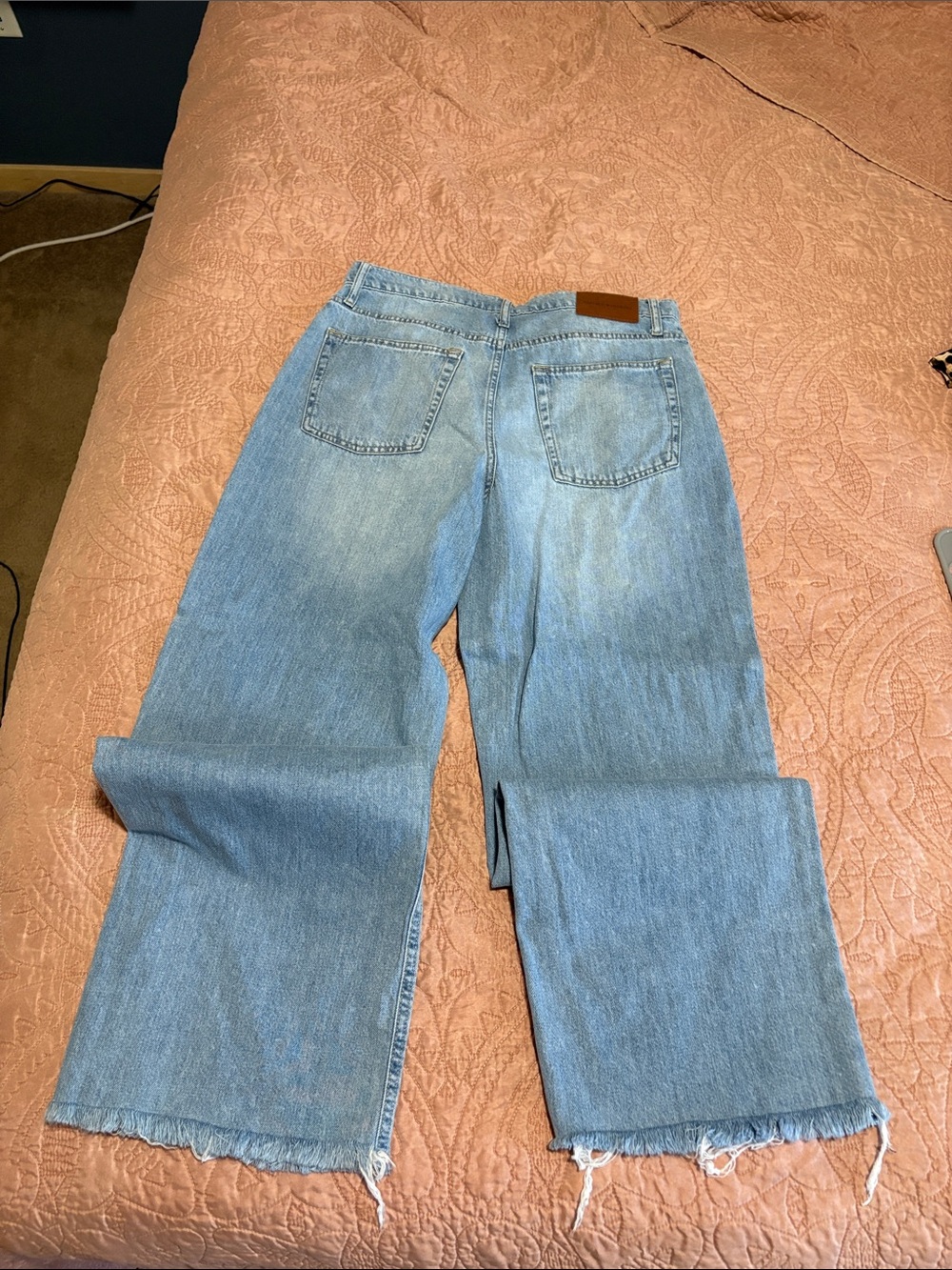Lucky Brand Light Blue Wide-Leg Jeans - High Rise Flare - Picture 2 of 4